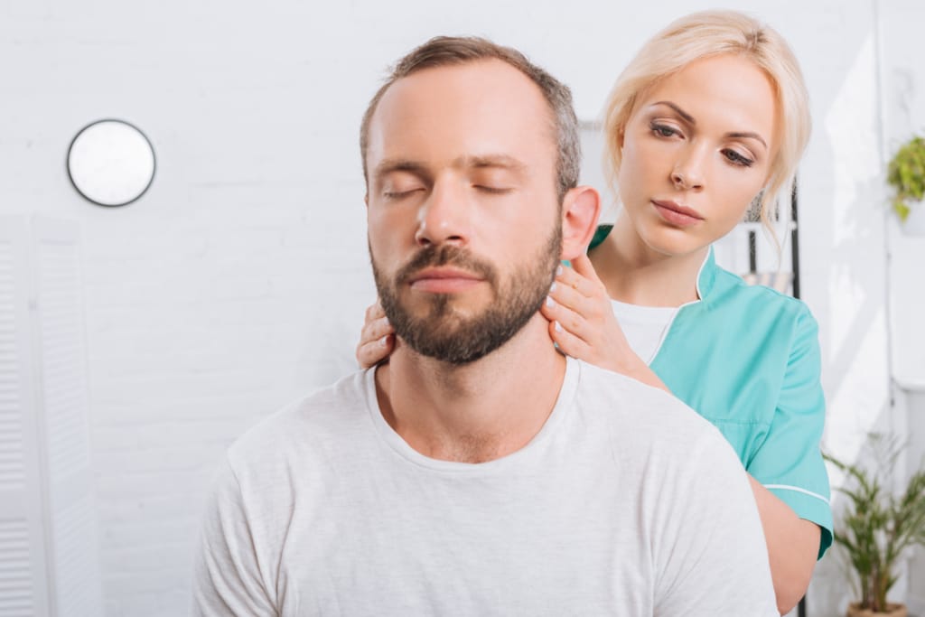 Fort Wayne IN neck pain relief, chiropractor for neck pain in Fort Wayne, neck pain chiropractor in Fort Wayne, Fort Wayne Chiropractor, Fort Wayne Chiropractic